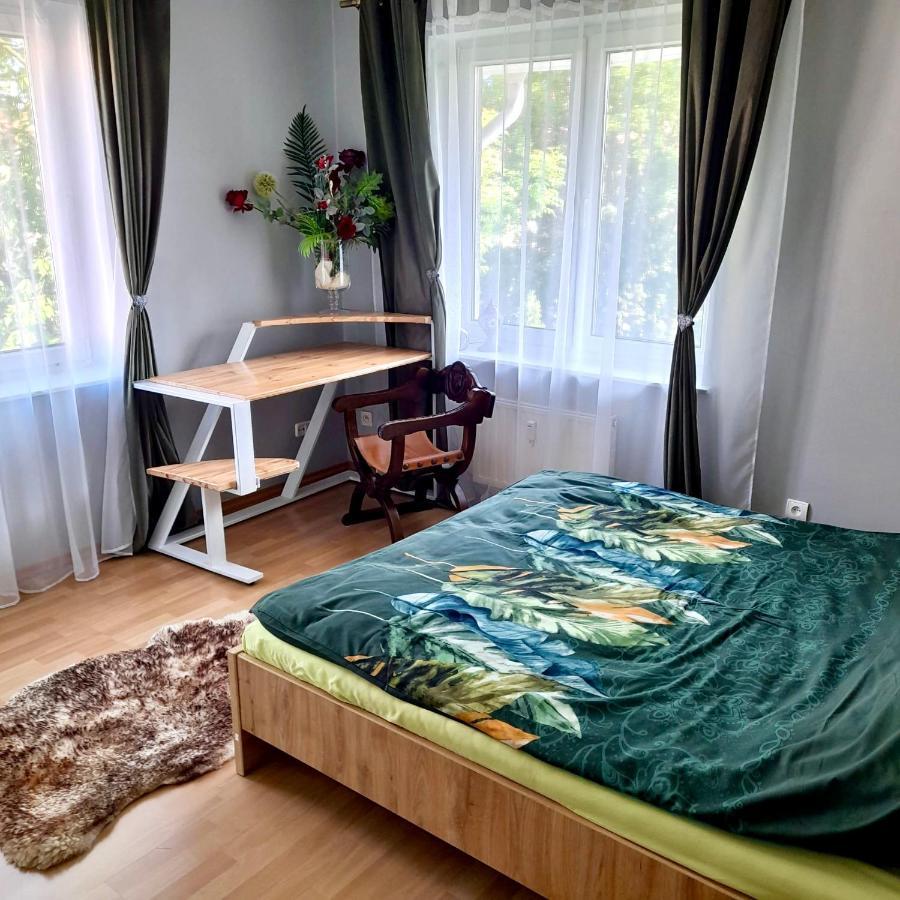 Apartament Deluxe Jelenia Gora Exterior photo